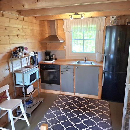 Froeya Timber Cottage Арвика Экстерьер фото