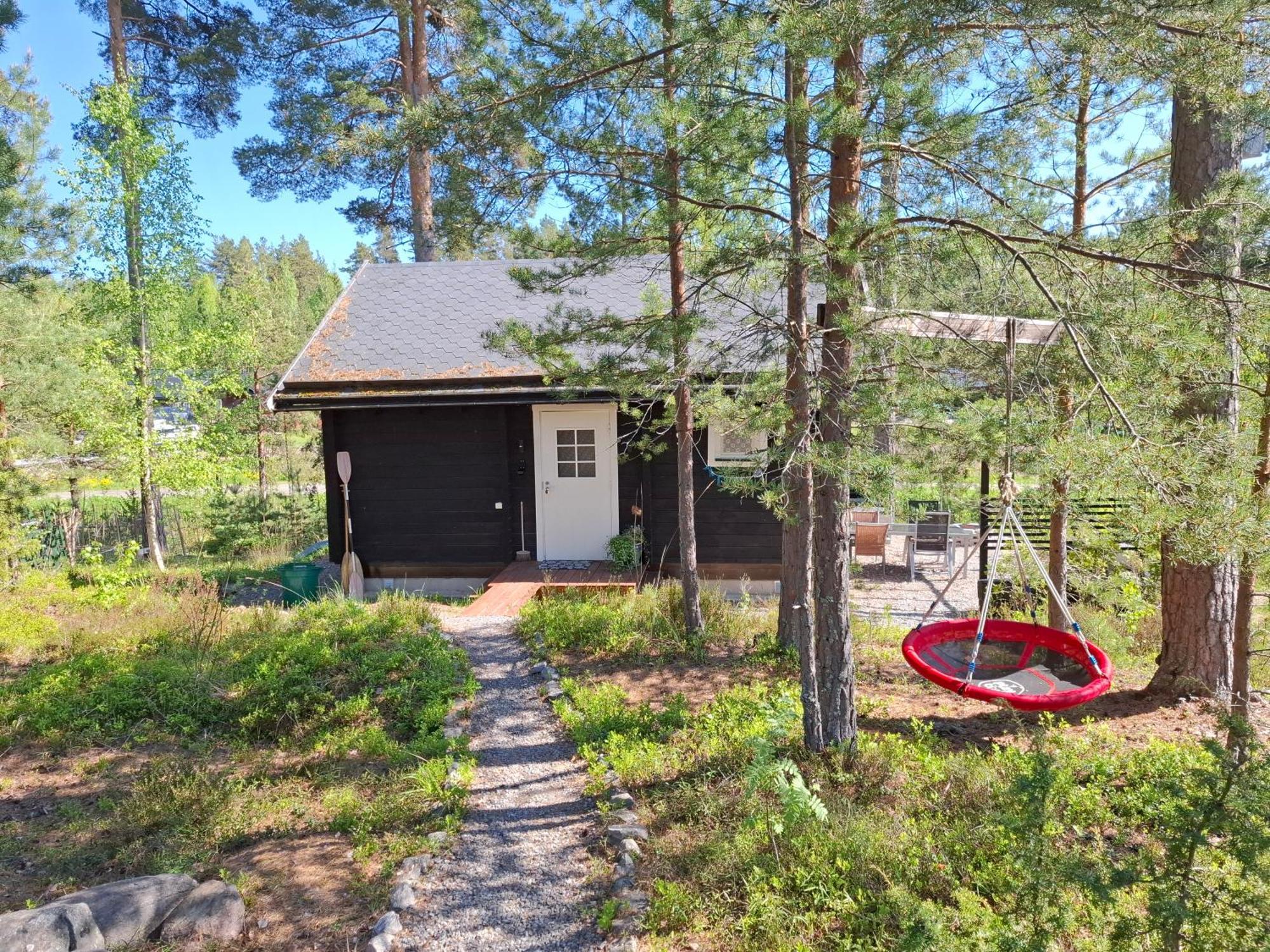Froeya Timber Cottage Арвика Экстерьер фото